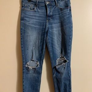 Old Navy Sz 12 Super Skinny High Rise ripped jeans in medium blue